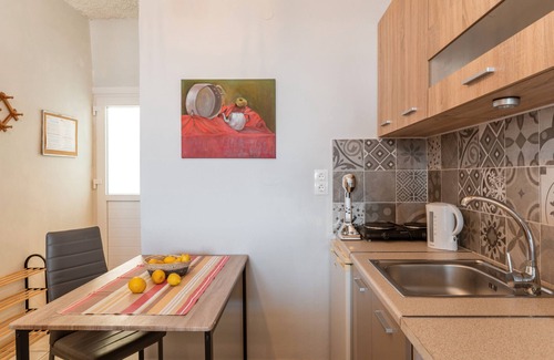 Agios Ioannis Apartment | Holiday Home 'Porto Galini Tinos Tzados 107' with Sea View, Wi-Fi and Air Conditioning