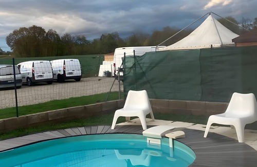 Lingolsheim House | Holiday Home 'Résidence Foch' with Balcony and Wi-Fi