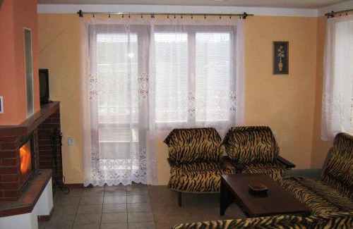 Skrychov u Malsic House | Holiday Home Smrž by Interhome