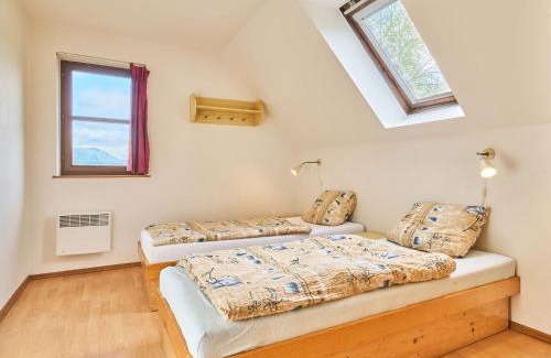 Starkov House | Holiday Home Stárkov by Interhome