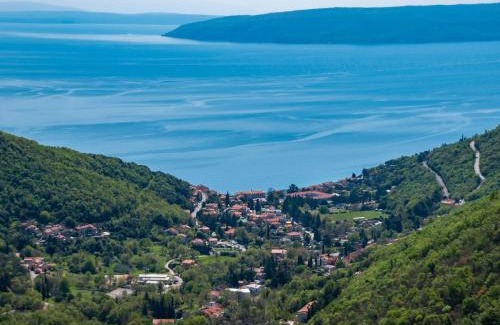 Sucici House | Holiday Home Stefi by Interhome