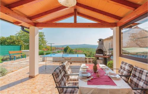 Topid House | Holiday Home Topid Topid Ii