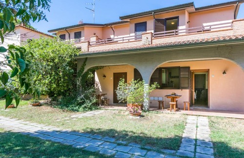 Scarlino House | Holiday Home Trilocale - Ranch Hotel by Interhome