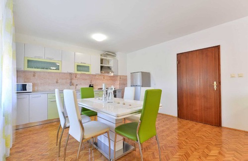 Suhovare Ski Chalet | Holiday Home Vesna with pool and children area