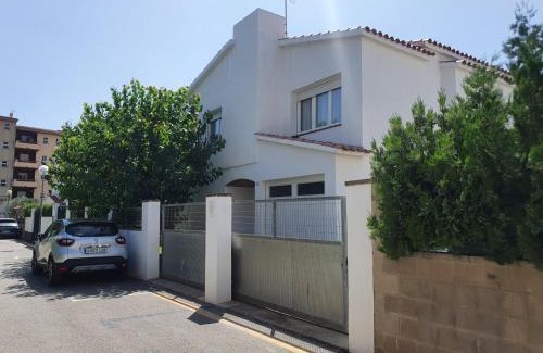 L'Estartit House | Holiday Home Villa Guapa