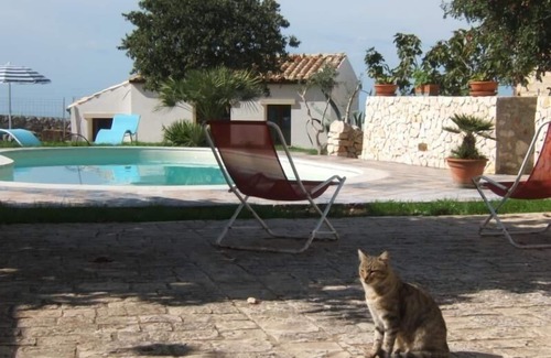 Tresauro House | Holiday home "Villa with pool