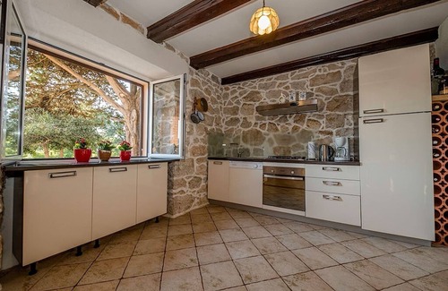 Supetarska Draga Villa | Holiday Home Vintage by Villas Guide