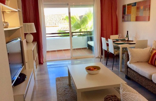Almunecar House | Holiday Home 'Vista Marina' with Mountain Views, Garden and Wi-Fi