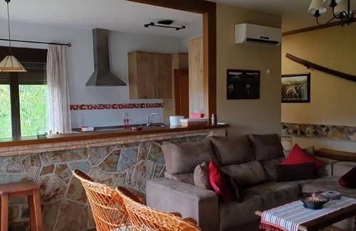 Navas de Estena House | Holiday home with private pool