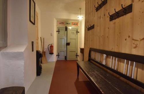 Zlata Olesnice Apartment | holiday home with garden in quiet mountain village