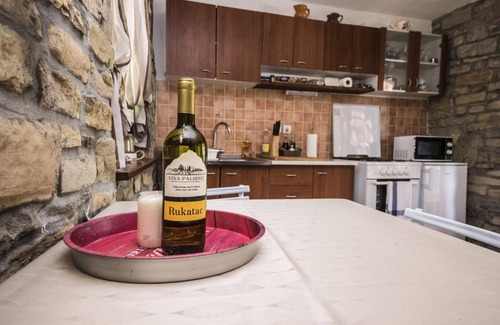 Korelici House | Holiday home with own pool