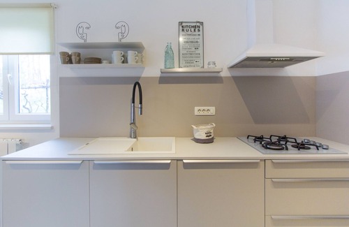 Snasici House | Holiday home with pool surrounded with forest and vineyards for 7, Labin, Istria