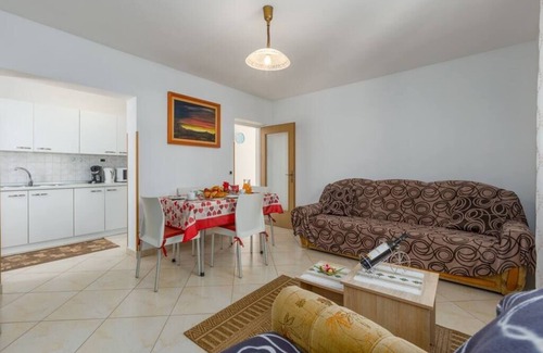 Strpacici House | Holiday Home with pool in Višnjan