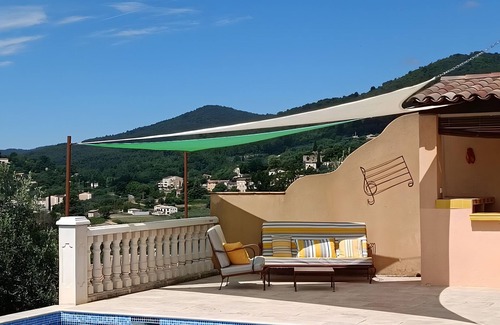 Callas House | Holiday Home with Pool, Mountain View, Wi-Fi and Air Conditioning