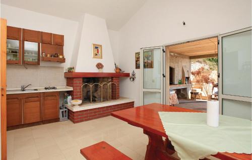 Zrnovo House | Holiday Home Zrnovo With Fireplace X