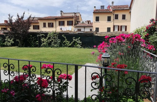 Arezzo Apartment | Holiday House 4/8 sleeps - House of Pietro Aretino, Arezzo historic center