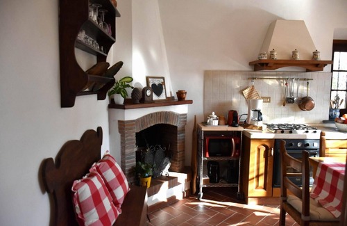 Massarosa House | holiday house 'Aia Sole' with its own pool