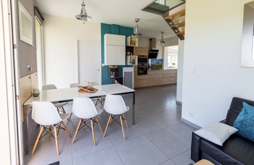 Plougonvelin House | Holiday house, at the seaside, beautiful view, follow the boats .