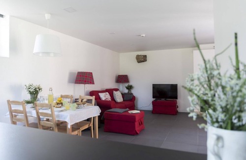 Casteloes House | Holiday house Bustelo for 1 - 6 persons with 3 bedrooms - Holiday home