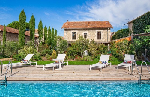 Cabannes House | Holiday house Cabannes for 1 - 10 persons with 5 bedrooms - Holiday home