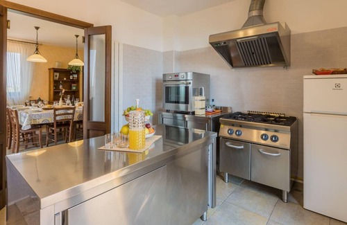 Corinaldo House | Holiday house Corinaldo for 1 - 10 persons with 4 bedrooms - Holiday home