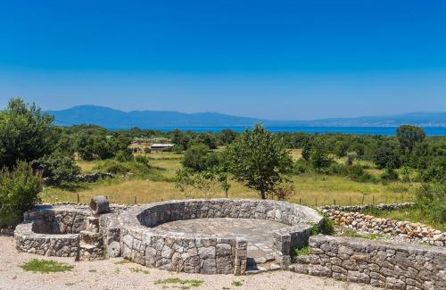 Malinska-Dubasnica Villa | Holiday house DAJANA