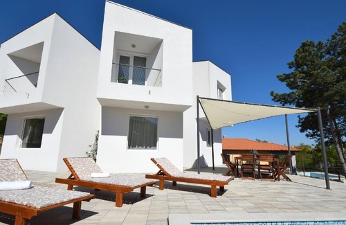 Gostinjac House | Holiday house Dobrinj for 1 - 8 persons with 3 bedrooms - Holiday home