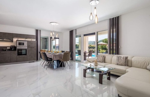 Sarsoni House | Holiday house Drazice for 1 - 8 persons with 4 bedrooms - Holiday house