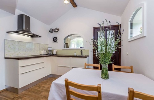 Municipality of Omisalj House | Holiday house DUNJA with private pool