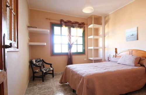 Caleta de Famara House | Holiday house Caleta de Famara for 2 - 10 persons with 5 bedrooms - Holiday house