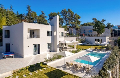 Milcetici House | Holiday house for 12 persons approx. 320 qm in Milčetići, Kvarner Bay (Krk)