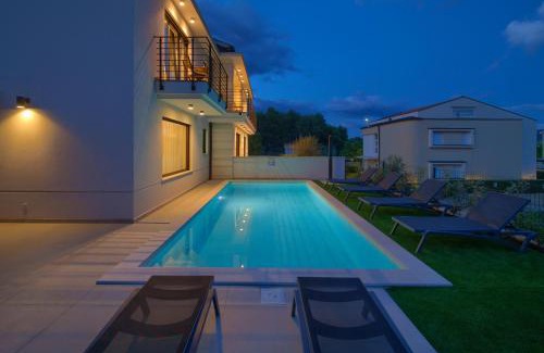 Krk House | Holiday house Fra&La with private pool