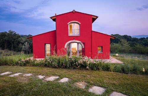 Reggello House | holiday house "Granaio T4 rota" with pool