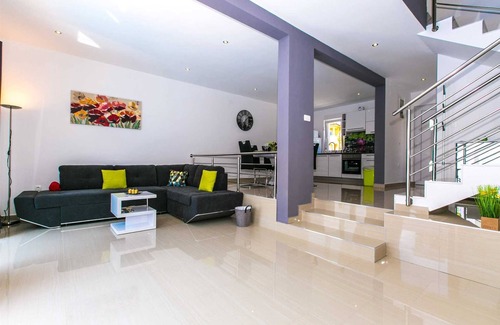 Skrbcici Villa | Holiday house Green with Pool