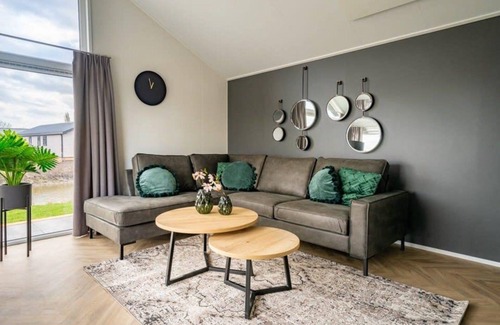 Kerkdriel House | Holiday house Kerkdriel for 1 - 6 persons with 3 bedrooms - Holiday home