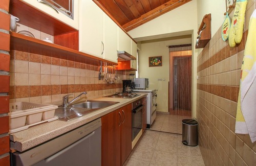 Smoljanci House | Holiday house Klen * quiet location, large garden, terrace, WiFi