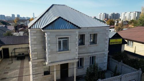 Nur-Sultan Hotel | Holiday House