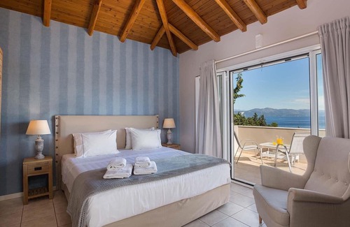 Koutsi House | Holiday house Longos for 1 - 6 persons with 3 bedrooms - Holiday home