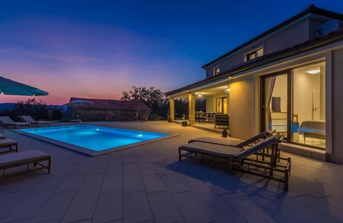 Nenadici Villa | Holiday house LUNA