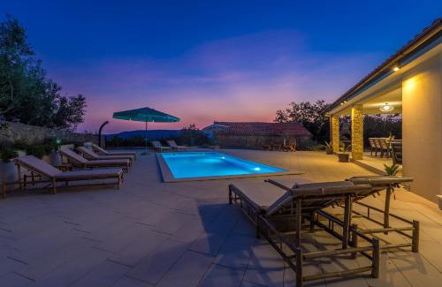 Nenadici Villa | Holiday house LUNA