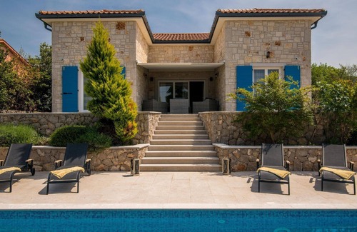 Marsici House | Holiday house Malinska for 1 - 12 persons - Holiday home