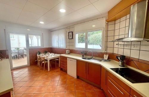 Miami Platja House | Holiday house Miami-Platja for 1 - 10 persons with 5 bedrooms - Holiday home