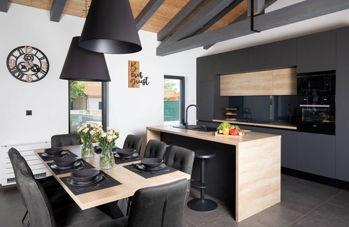 Muntic House | Holiday house Pula for 1 - 8 persons with 3 bedrooms - Holiday home