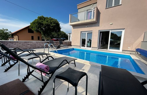 Skrbcici House | Holiday house "Sabine pink"