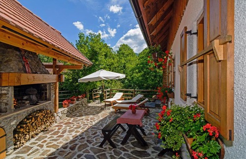 Presika House | Holiday House Sobol