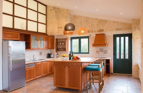 Kambanion House | Holiday house Stalos for 1 - 16 persons with 6 bedrooms - Holiday house