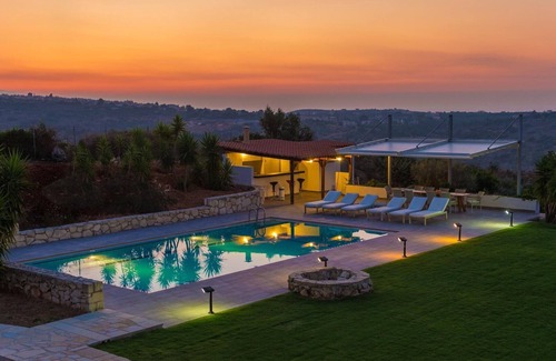 Kambanion House | Holiday house Stalos for 1 - 16 persons with 6 bedrooms - Holiday house