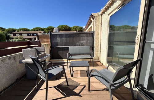 Portiragnes-Plage House | Holiday house with Airco for 4 people -500m from the sea -RESIDENCE TAMARIS -WIFI- Portiragnes.