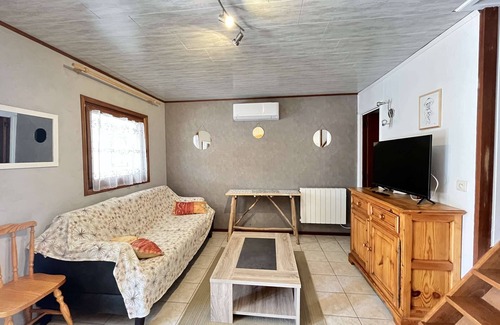 Portiragnes-Plage House | Holiday house with Airco for 4 people -500m from the sea -RESIDENCE TAMARIS -WIFI- Portiragnes.