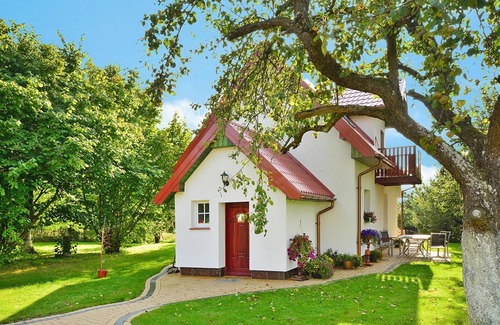 Slawno House | Holiday house with large garden, Noskowo